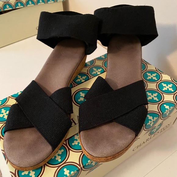 CHARLESTON SHOE CO. Shoes Charleston Shoe Company Peachtree Sandal Black With Inch Covered